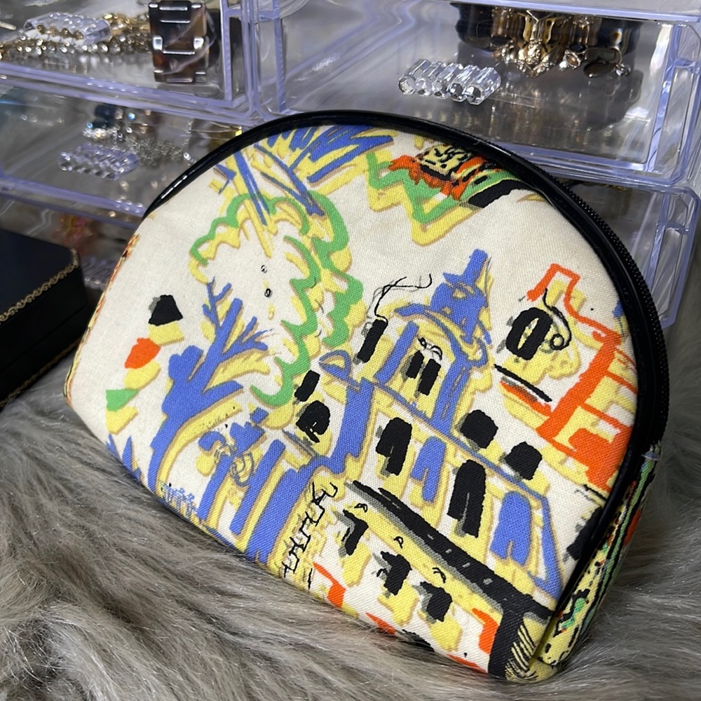 Vintage Cosmetic Bag with Patent Trim